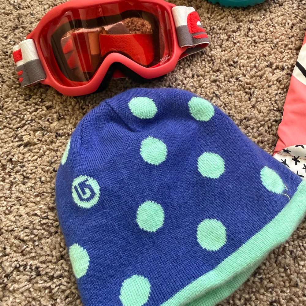 Burton Blue and Green Kids Beanie + goggles